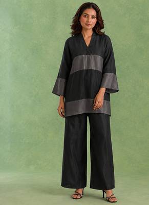 Black chanderi tissue top 3