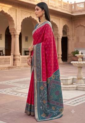 Rani pink color pochampally silk blend ikkat design zari border sarees 2