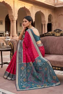Rani pink color pochampally silk blend ikkat design zari border sarees 4