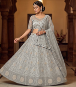 new fancy dsigner lehanga chuuni set 
