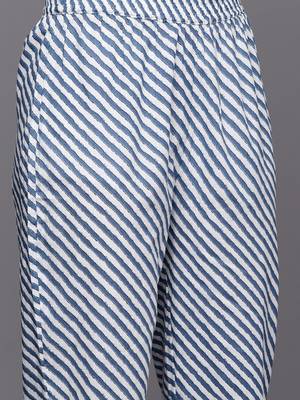 Floral Printed Pure Cotton Kurta With Trousers 3