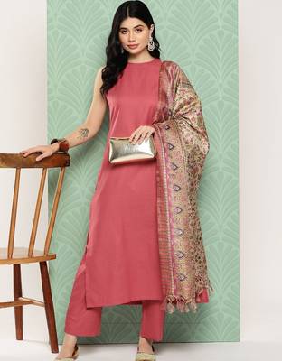 Women Regular Kurta with Trousers & With Dupatta 4