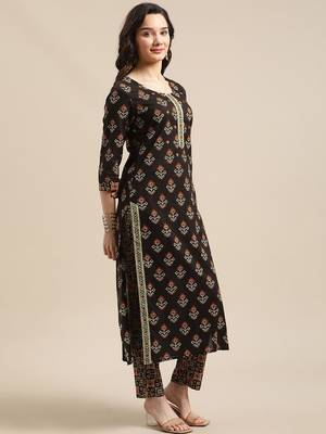 Women Black Ethnic Motifs Printed Patchwork Pure Cotton Kurta with Trousers 4