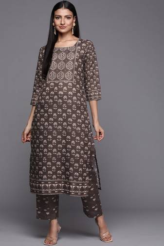 Women Coffee Brown Ethnic Motifs Printed Winter Kurta with Trousers