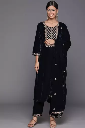 Women Winter Velvet Embroidered Kurta with Trousers & With Dupatta