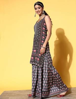 Women Black Floral Printed Beads and Stones Kurta with Sharara & With Dupatta 3