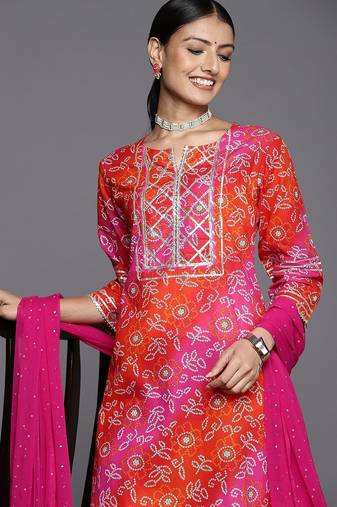 Women Pink Bandhani Printed Gotta Patti Pure Cotton Kurta with Trousers & With Dupatta