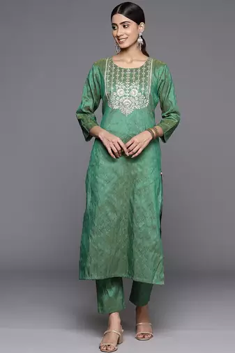 Women Ethnic Motifs Embroidered Regular Kurta with Trousers