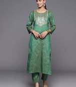 Women Ethnic Motifs Embroidered Regular Kurta with Trousers