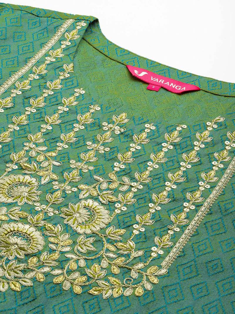 Women Ethnic Motifs Embroidered Regular Kurta with Trousers