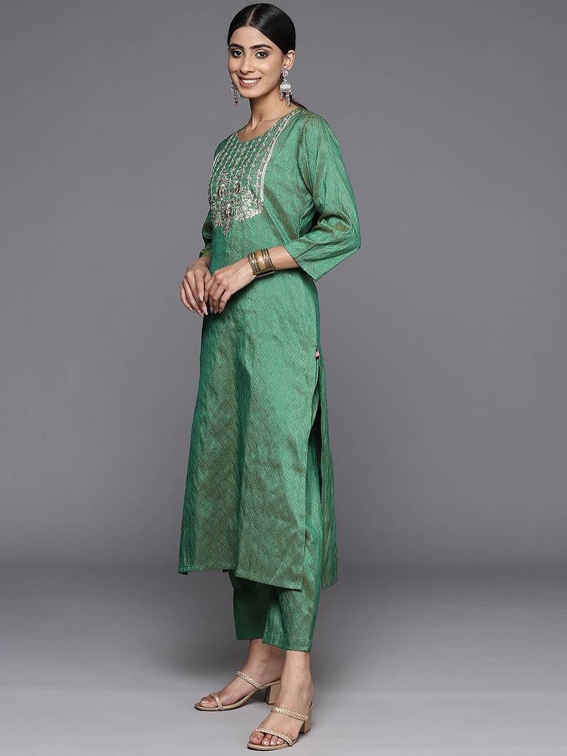 Women Ethnic Motifs Embroidered Regular Kurta with Trousers