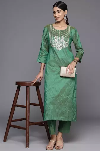 Women Ethnic Motifs Embroidered Regular Kurta with Trousers