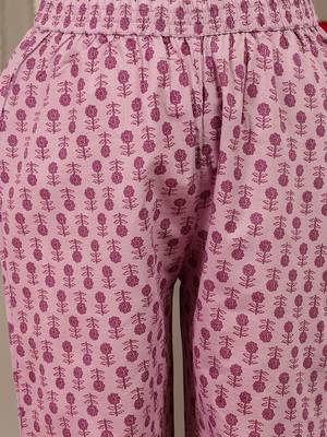 Floral Printed Regular Gotta Patti Pure Cotton Kurta With Trousers & Dupatta 3