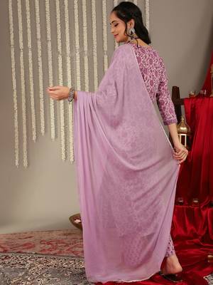 Floral Printed Regular Gotta Patti Pure Cotton Kurta With Trousers & Dupatta 5