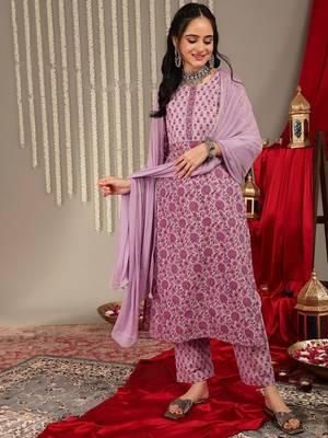 Floral Printed Regular Gotta Patti Pure Cotton Kurta With Trousers & Dupatta 6
