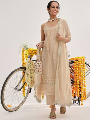 Ethnic Motifs Embroidered Sequinned Kurta & Trousers With Dupatta 1