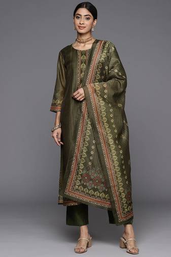 Women Ethnic Motifs Printed Chanderi Silk Kurta with Trousers & With Dupatta