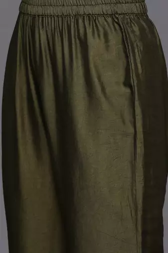 Women Ethnic Motifs Printed Chanderi Silk Kurta with Trousers & With Dupatta