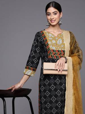 Printed Regular Pure Cotton Kurta With Palazzos & Dupatta 1