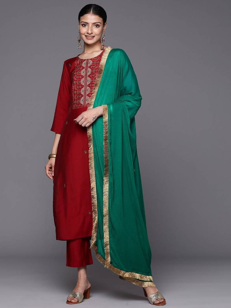 Women Ethnic Motifs Embroidered Thread Work Kurta with Trousers & With Dupatta