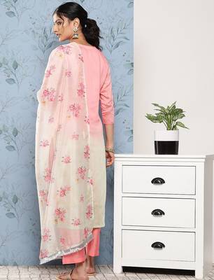 Women Pink Ombre Embroidered Sequinned Kurta with Trousers & With Dupatta 4