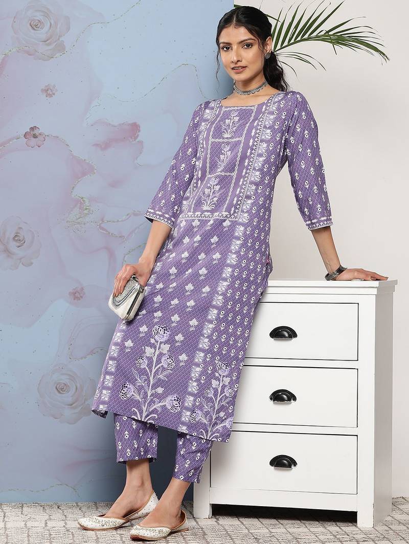 Women Lavender Ethnic Motifs Printed Kurta with Trousers