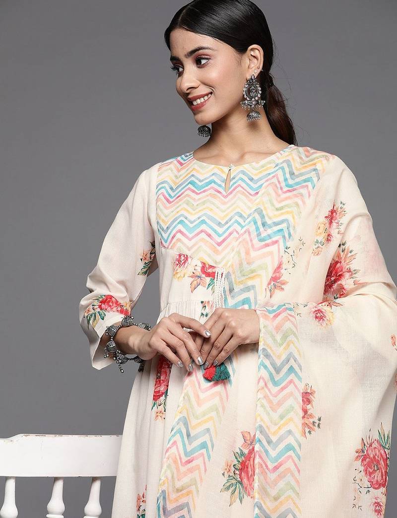 Women Floral Printed Keyhole Neck Empire Kurta Set
