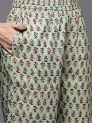 Green & Pink Floral Print Pure Cotton Kurta with Trousers & With Dupatta 4