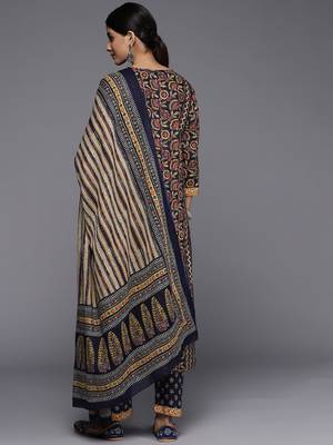 Women Navy Blue Ethnic Motifs Printed Pure Cotton Kurta with Trousers & With Dupatta 6