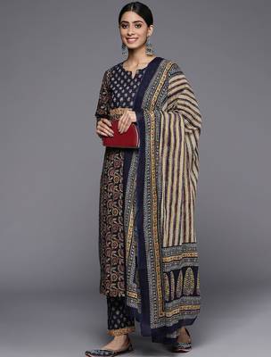 Women Navy Blue Ethnic Motifs Printed Pure Cotton Kurta with Trousers & With Dupatta 7