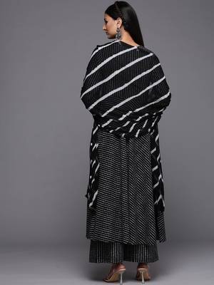Women Black Printed Pure Cotton Kurta with Palazzos & Dupatta 5