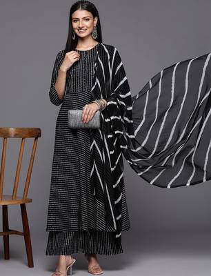 Women Black Printed Pure Cotton Kurta with Palazzos & Dupatta 6