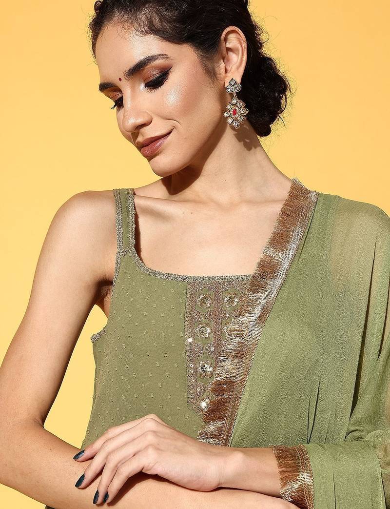 Women Textured Poly Georgette Spaghetti Straps Kurta Set