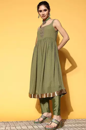 Women Textured Poly Georgette Spaghetti Straps Kurta Set