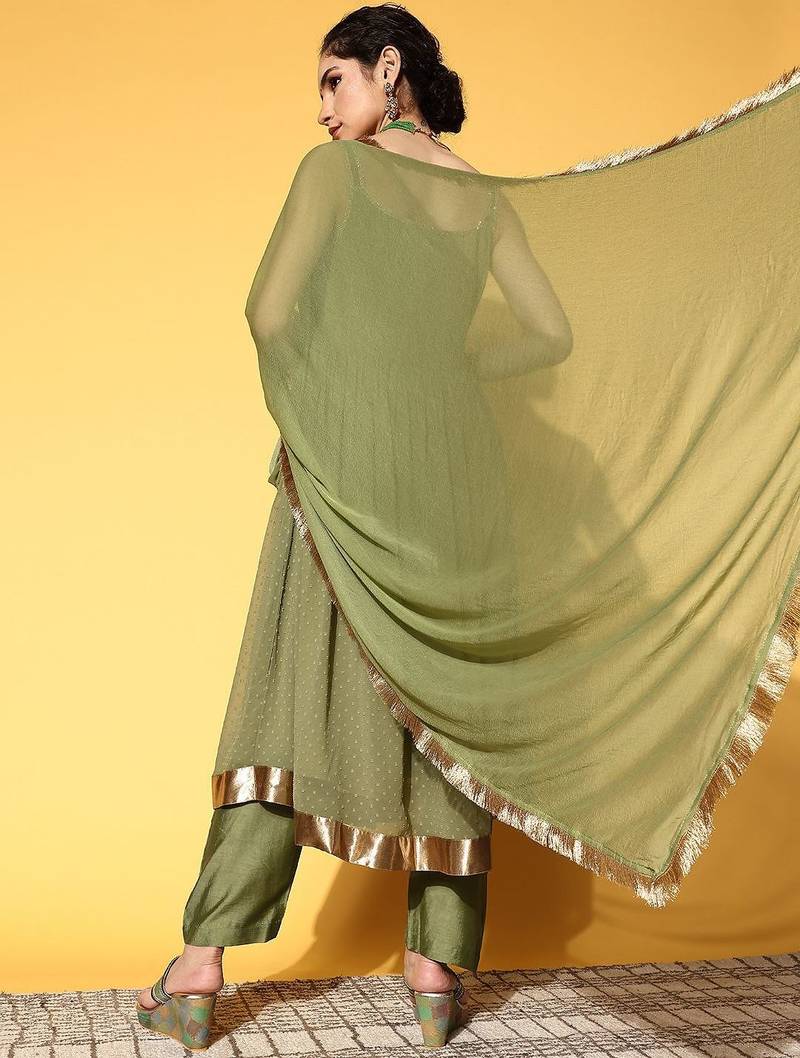 Women Textured Poly Georgette Spaghetti Straps Kurta Set
