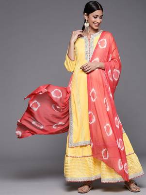 Women Yellow Gotta Patti Pure Cotton Kurta with Sharara & With Dupatta 1