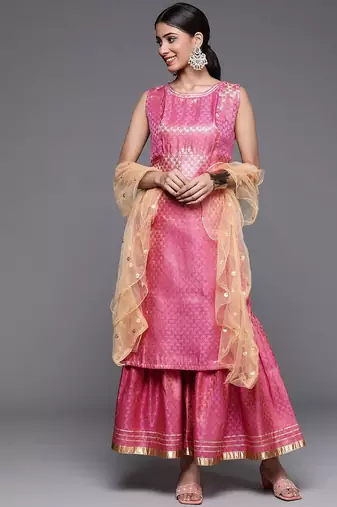 Women Peach-Coloured & Beige Floral Sequinned Kurta with Sharara & With Dupatta