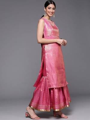 Women Peach-Coloured & Beige Floral Sequinned Kurta with Sharara & With Dupatta 6
