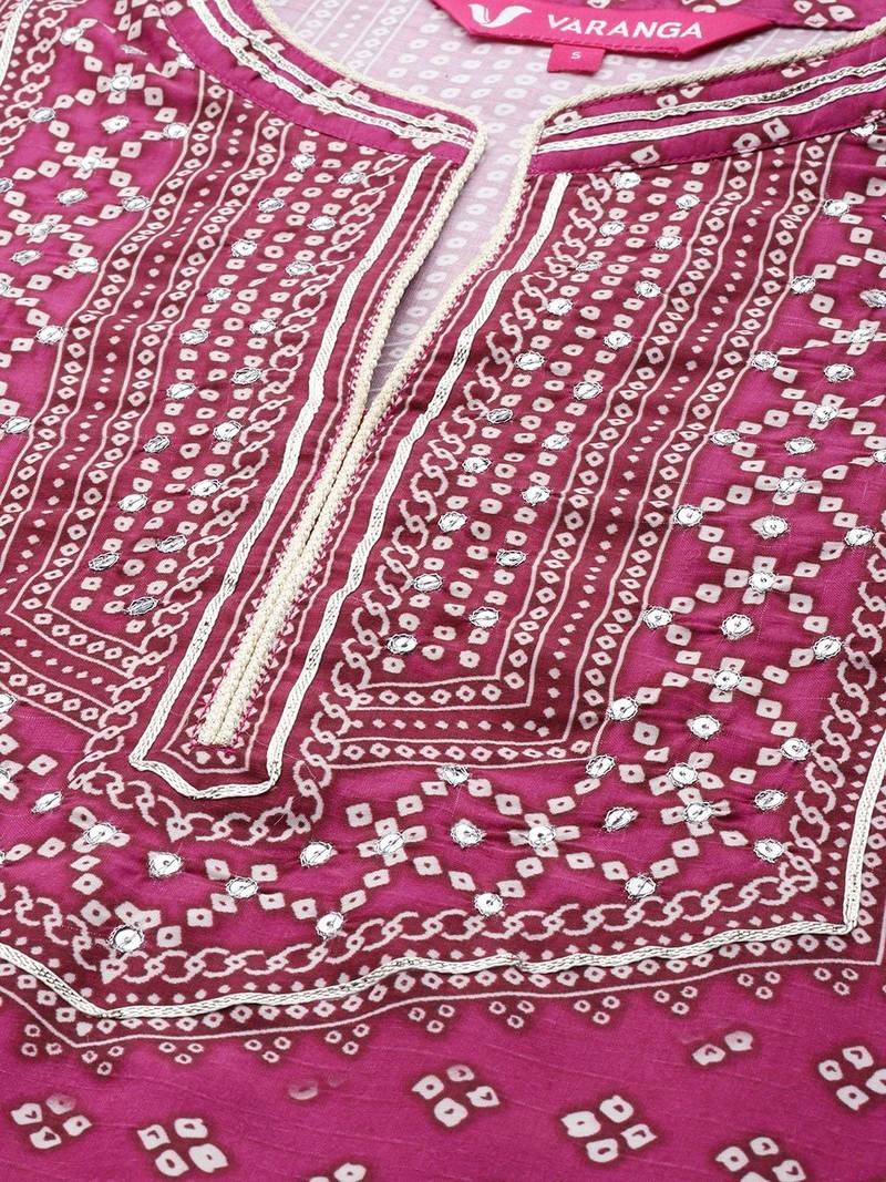 Women Magenta Bandhani Printed Kurta with Trousers