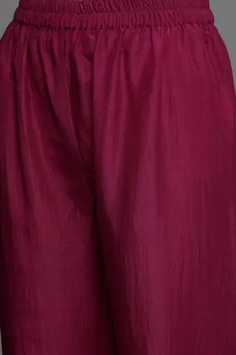 Women Magenta Yoke Design Kurta with Trousers & With Dupatta