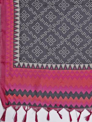 Women Magenta Yoke Design Kurta with Trousers & With Dupatta 5