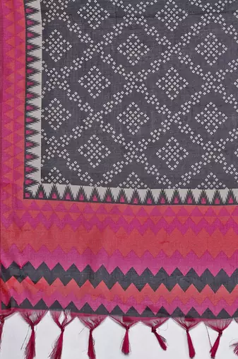 Women Magenta Yoke Design Kurta with Trousers & With Dupatta