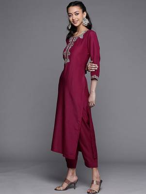 Women Magenta Yoke Design Kurta with Trousers & With Dupatta 7