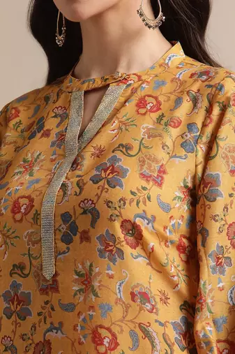 Women Mustard Yellow Floral Printed Straight Kurta with Trousers