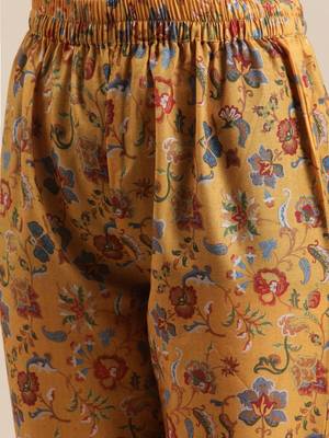 Women Mustard Yellow Floral Printed Straight Kurta with Trousers 3
