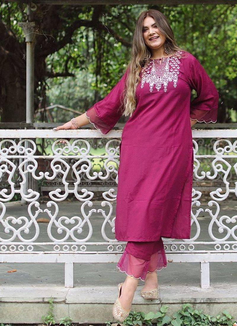 Women Magenta & Golden Yoke Design Kurta with Trousers