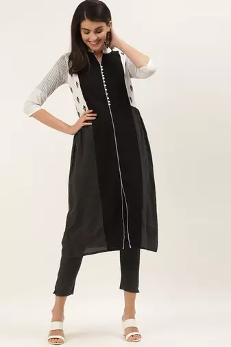 Women Black & White Striped Kurta with Trousers
