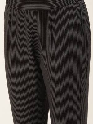 Women Black & White Striped Kurta with Trousers 3