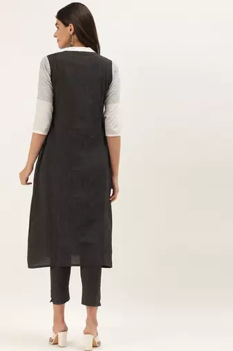 Women Black & White Striped Kurta with Trousers