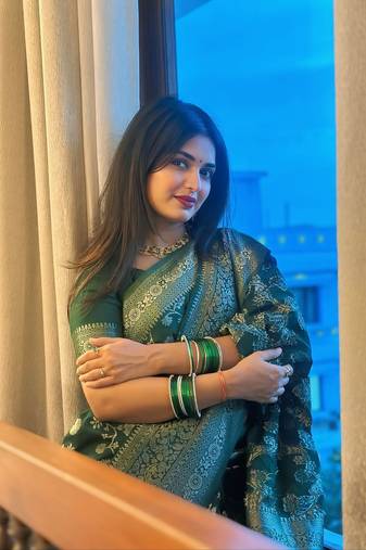 Green color art silk blend sarees with blouse